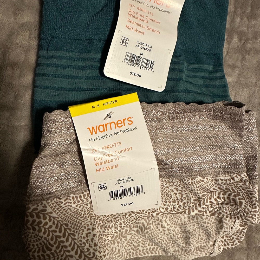 NWT Warner's Mid Waist Hipster Panties